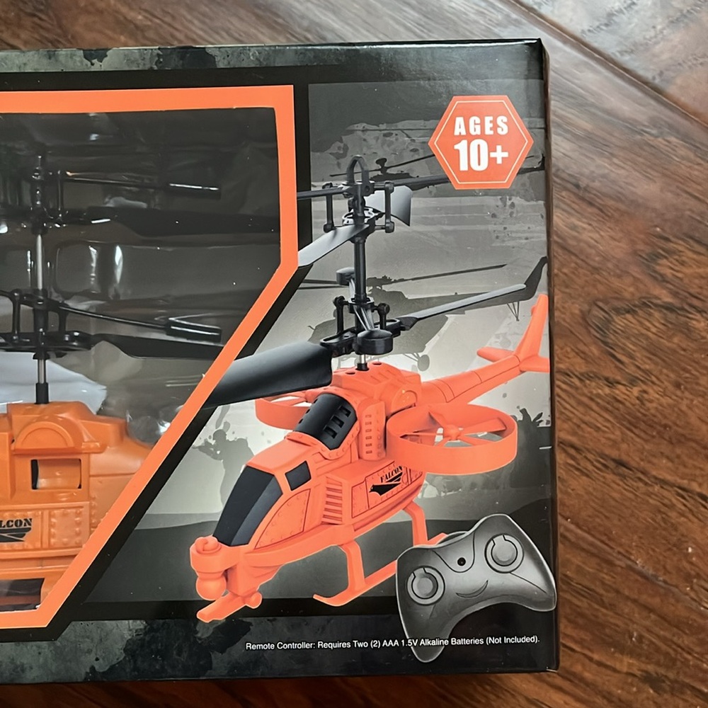 NWT - Remote Control Helicopter - Picture 3 of 5